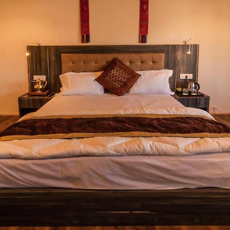 ホテルSindhu Residency She エクステリア 写真