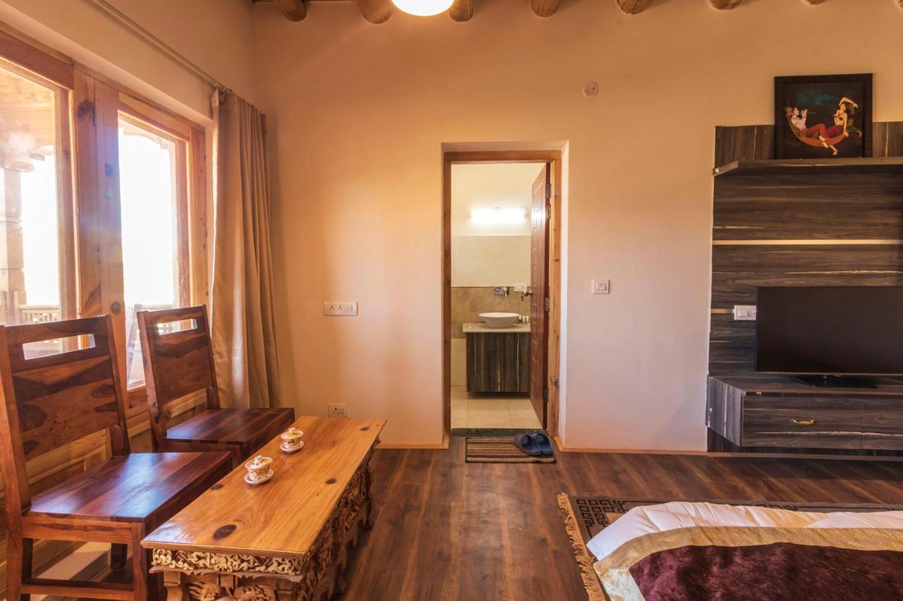 ホテルSindhu Residency She エクステリア 写真